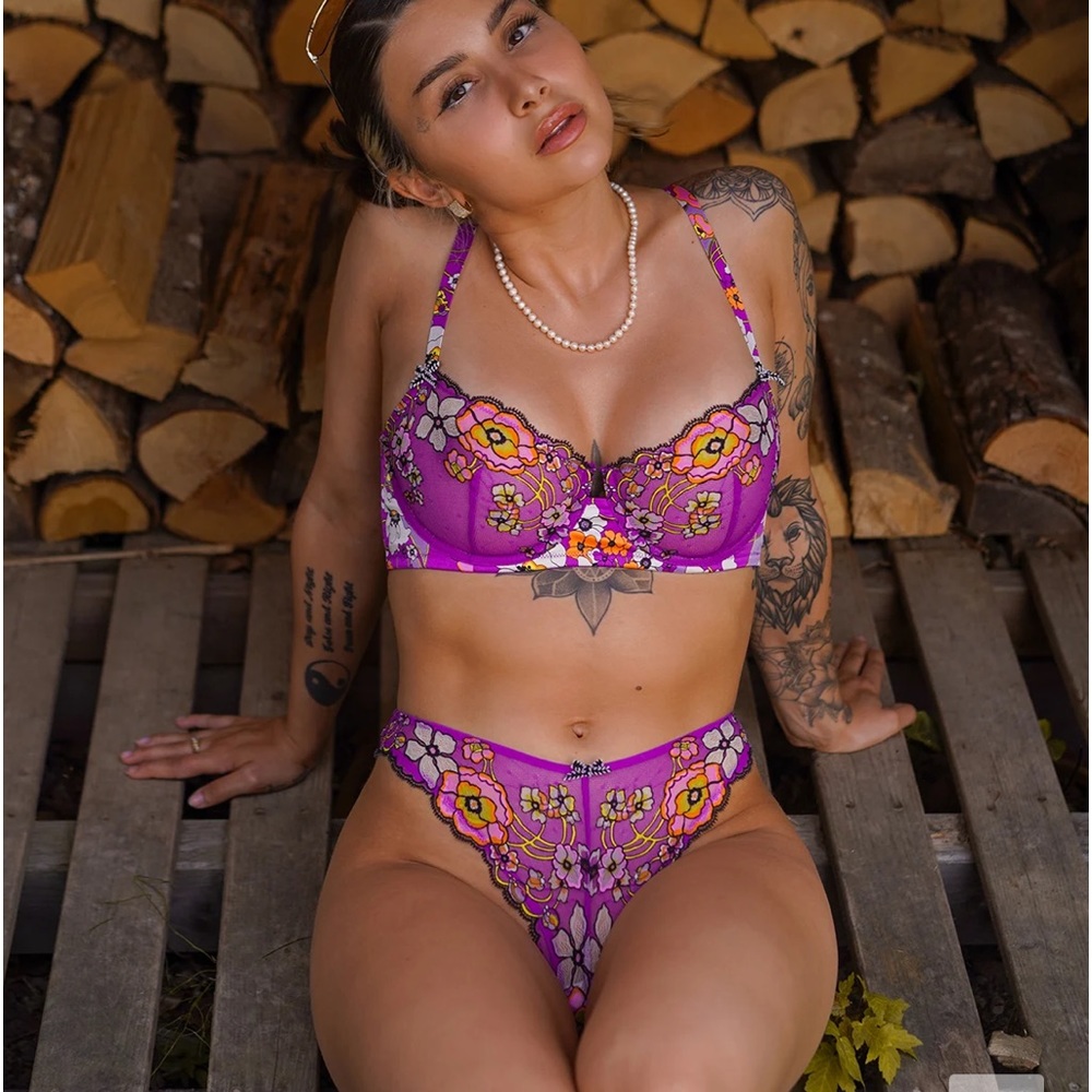 SOLD MICHELLE Savage X Fenty Juicy Purple Flower Poppy Print Mod Poppy Bra & Ta - Picture 2 of 11